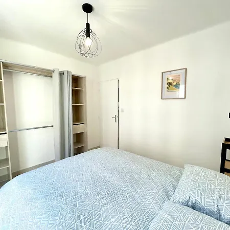 T2 Bleu - Centre , Climatise , 5 Min De La Et A 250m De La Gare شقة *