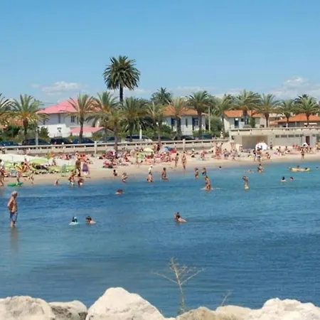 شقة T2 Bleu - Centre , Climatise , 5 Min De La Et A 250m De La Gare