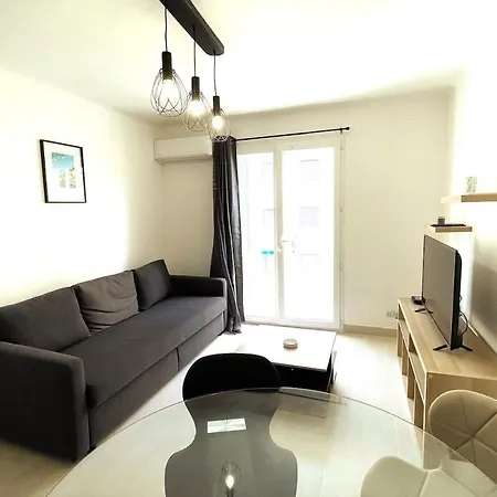 T2 Bleu - Centre , Climatise , 5 Min De La Et A 250m De La Gare شقة فالوريس